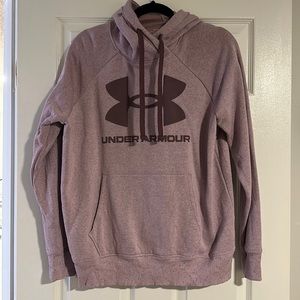 Women’s UA sweatshirt